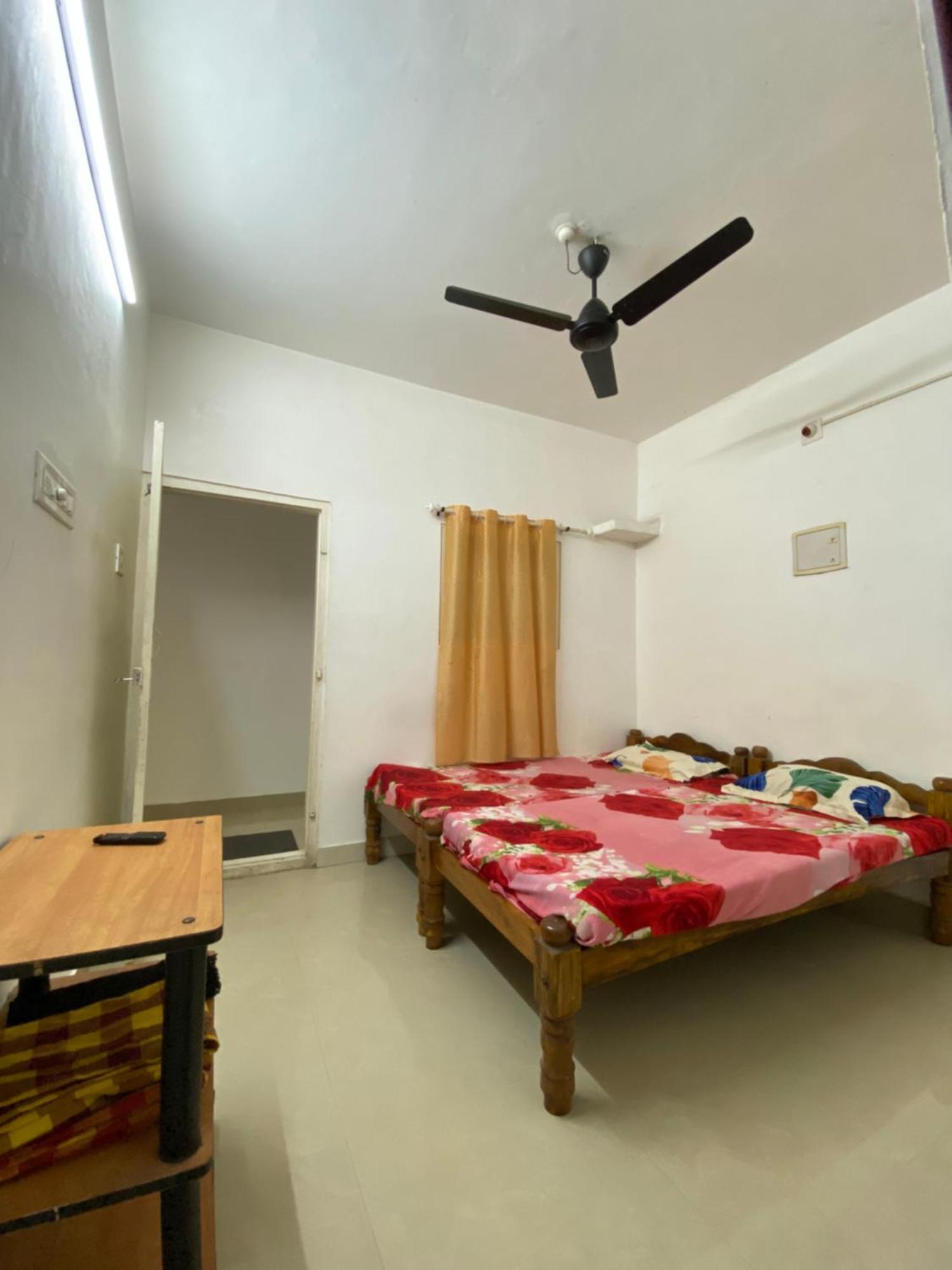 Rajatheeram Beach Homestay & Backwater Cruise Alleppey Alappuzha Exterior photo