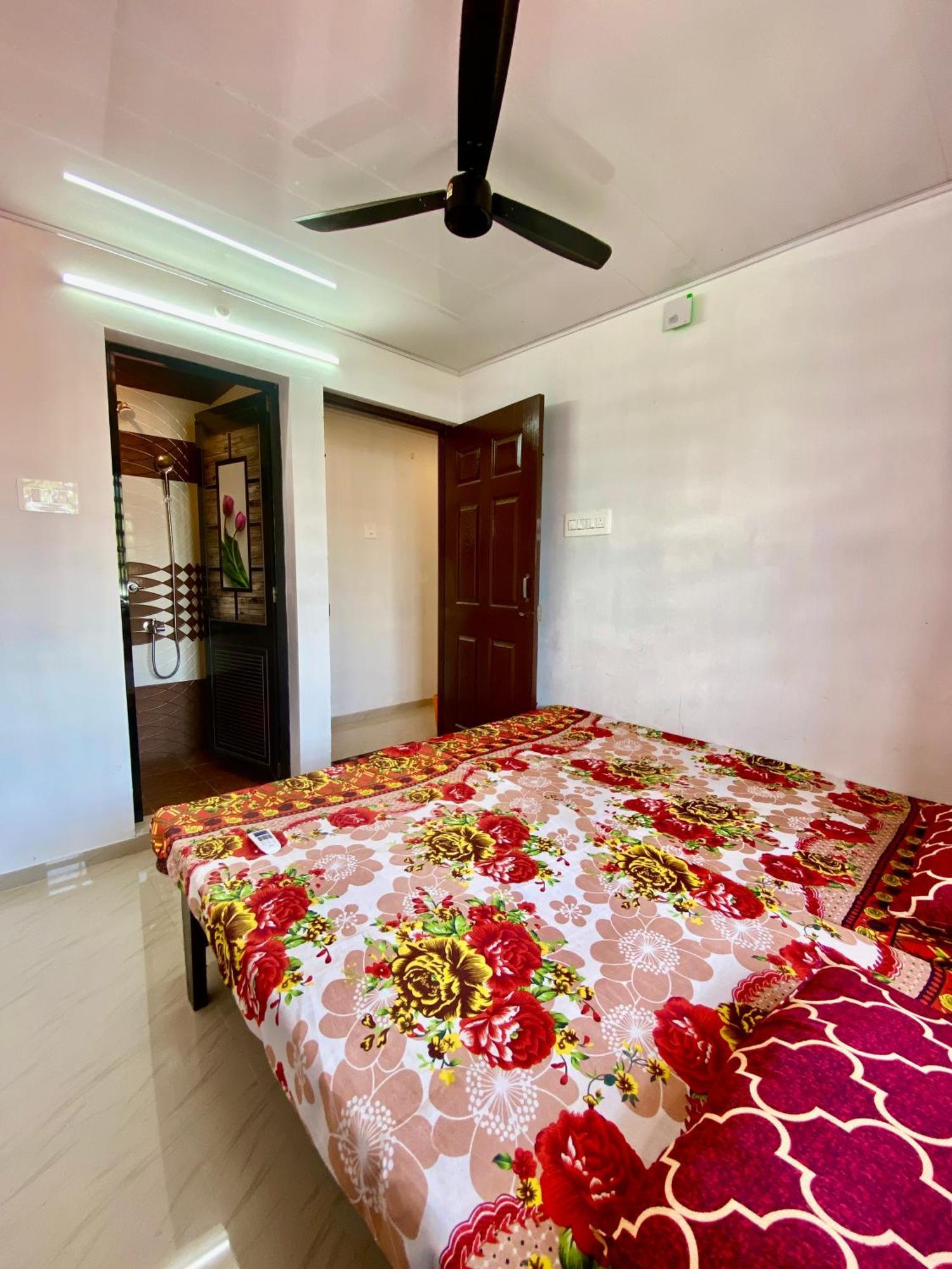 Rajatheeram Beach Homestay & Backwater Cruise Alleppey Alappuzha Exterior photo