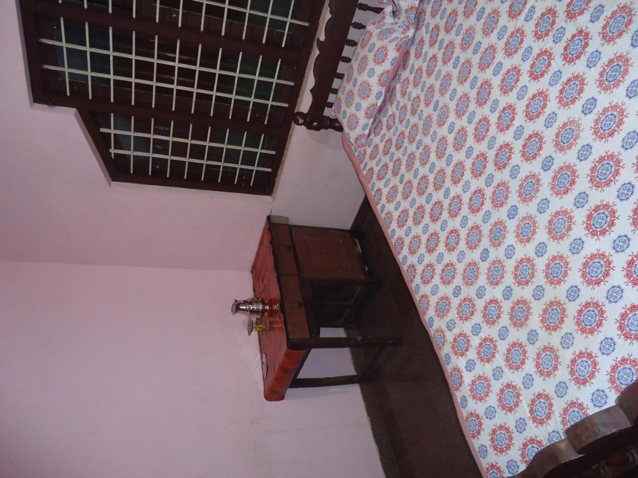 Rajatheeram Beach Homestay & Backwater Cruise Alleppey Alappuzha Exterior photo